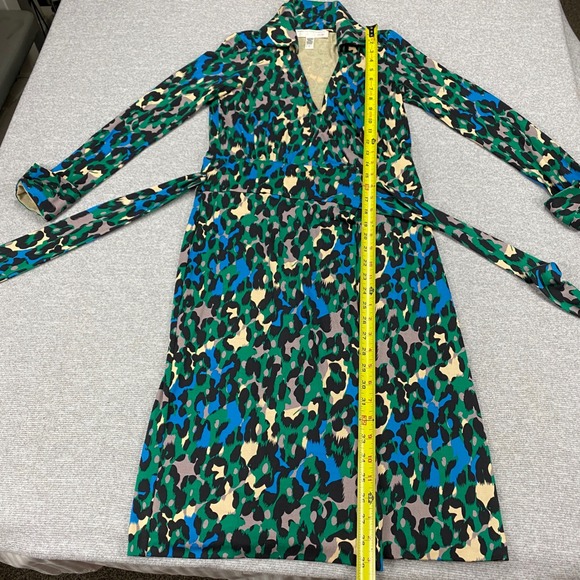 Diane von Furstenberg Vintage Silk Wrap Dress Green Blue Leopard Print Size 4 - Picture 8 of 12